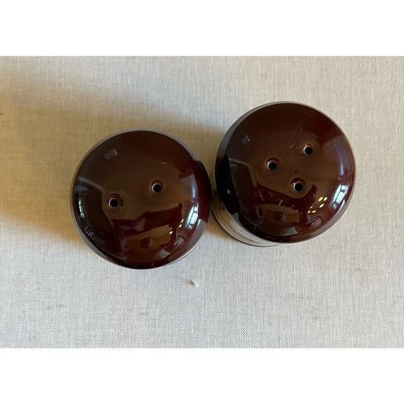 Vintage Sango Nova Brown Salt Pepper Shaker Set Beige Brown Earthware Round S&P - Picture 4 of 4